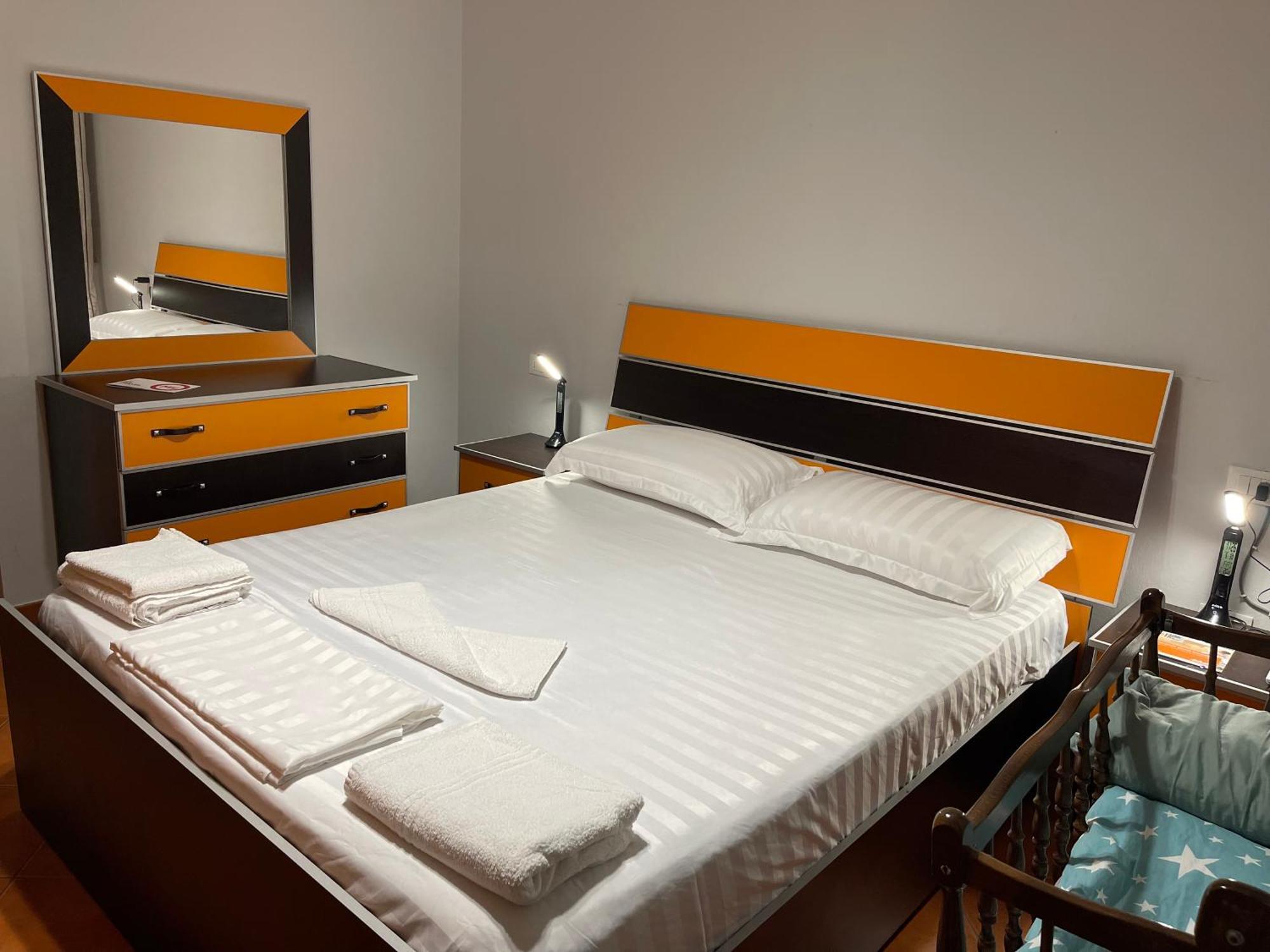 City Center Apartment Galeria Тирана Экстерьер фото