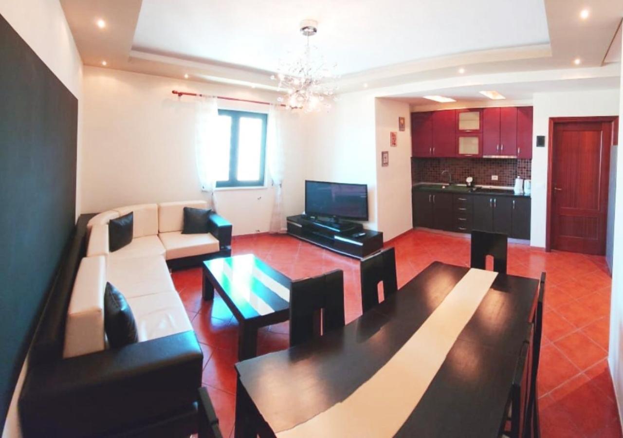 City Center Apartment Galeria Тирана Экстерьер фото